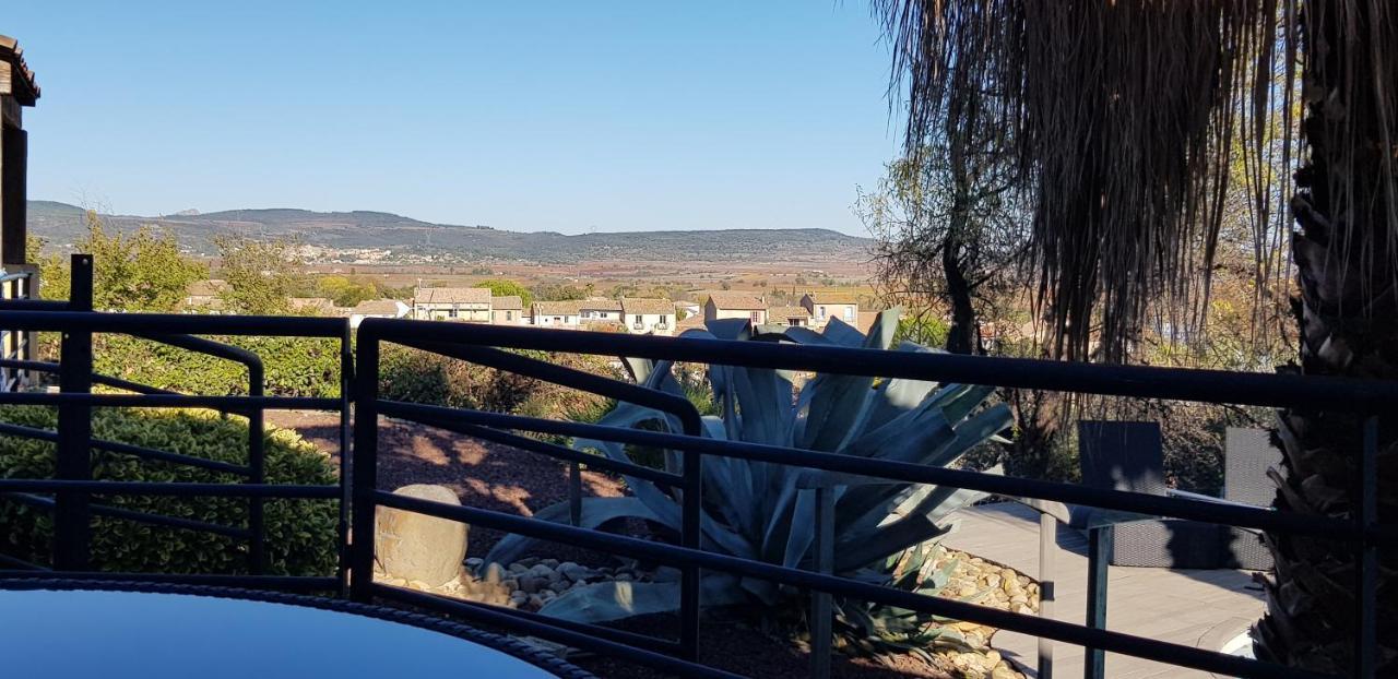 Beautiful Villa With A Stunning View Roujan Exterior photo