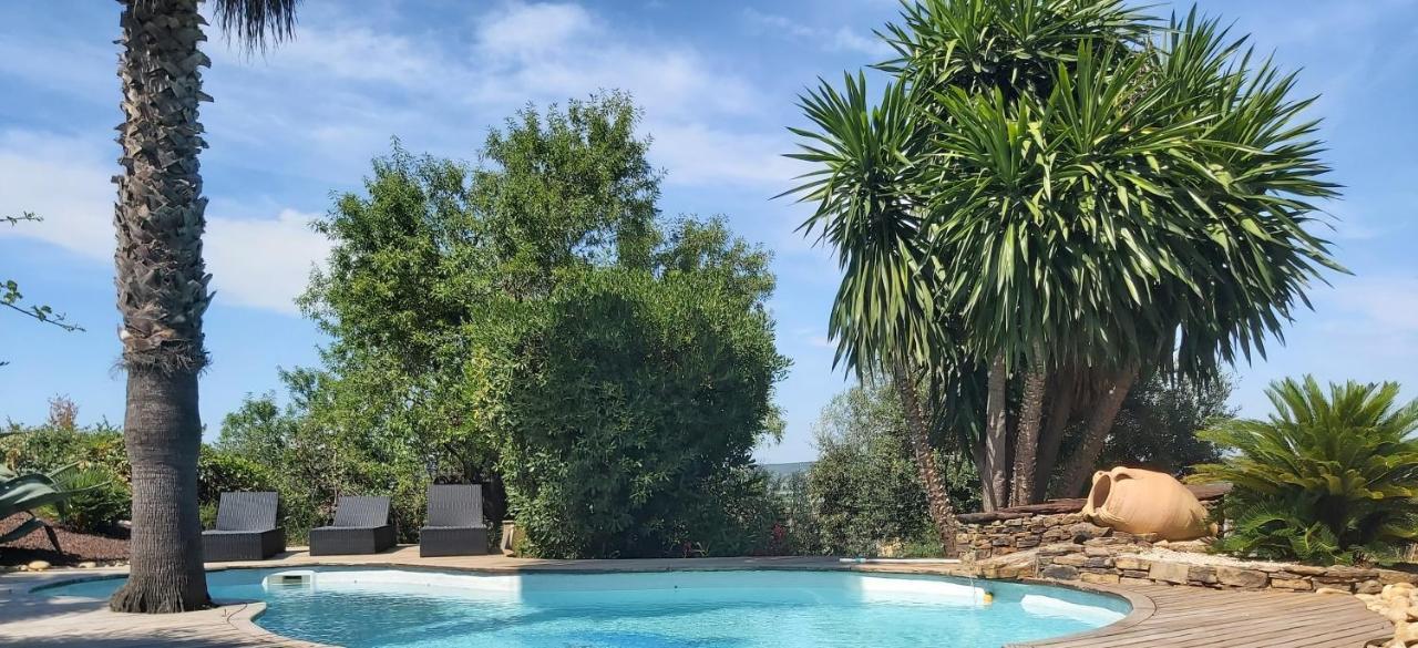 Beautiful Villa With A Stunning View Roujan Exterior photo
